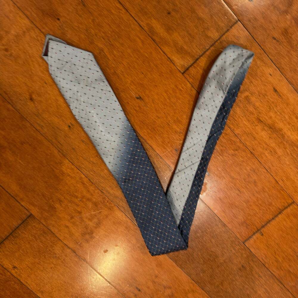 Medici Men's Geometric Pattern Ombre Necktie in Blue